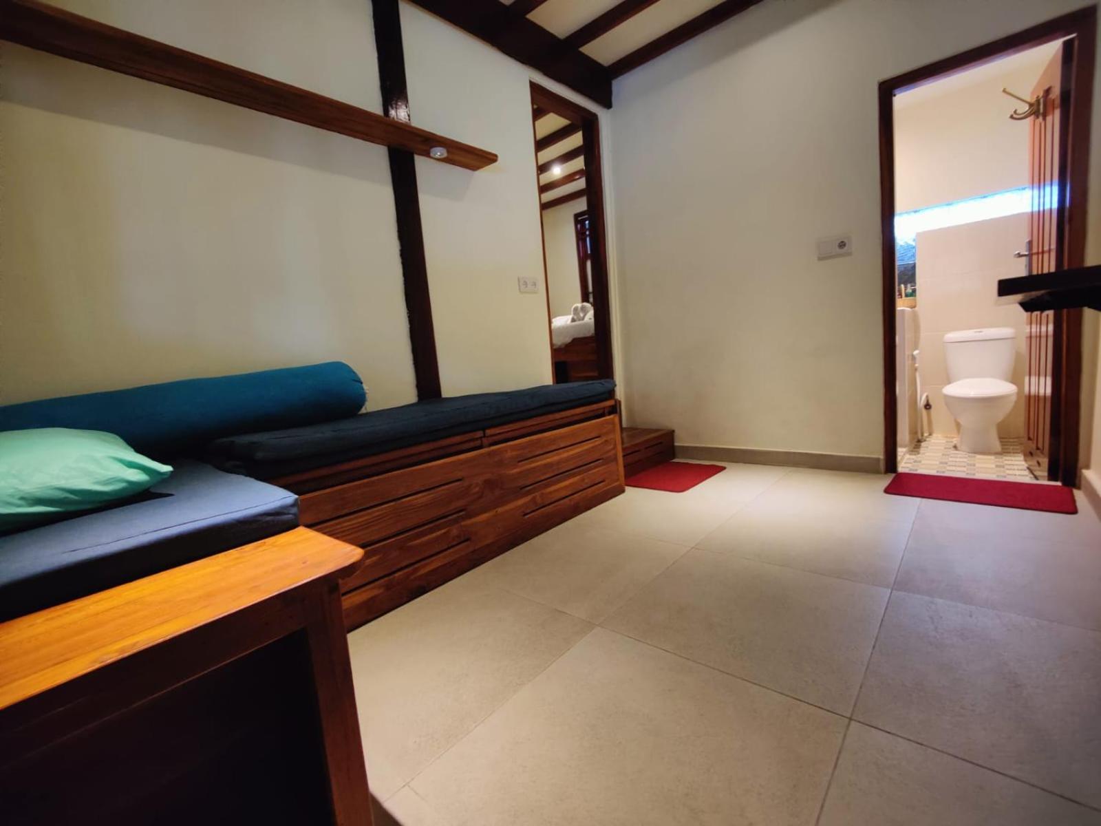 Cool Breeze Authentic Hotel Labuan Bajo Komodo 외부 사진